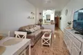 Mieszkanie 2 pokoi 69 m² Torrevieja, Hiszpania