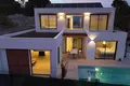 Villa de tres dormitorios 227 m² Alfaz del Pi, Španjolska