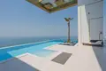 Residential complex New high-rise luxury residential complex on the first sea line, in the prestigious area of Jomtien, Pattaya, Thailand