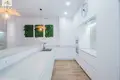 Propiedad comercial  en Alicante, Španjolska