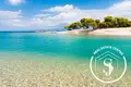 5 bedroom apartment  Pefkochori, Greece