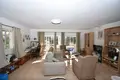 Haus 4 Schlafzimmer 306 m² Dos Hermanas, Spanien