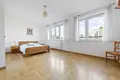 Mieszkanie 4 pokoi 196 m² Warszawa, Polska