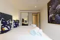 2 bedroom apartment 78 m² in London, United Kingdom