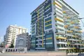 Жилой комплекс Меблированная квартира 2+1 в комплексе Konak Seaside Tower на первой береговой линии.