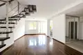 Propiedad comercial 158 m² en Varsovia, Polonia