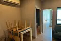 Kondominium 2 Schlafzimmer  Chaophraya Surasak, Thailand