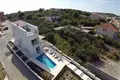 Dom 4 pokoi 200 m² Okrug Gornji, Chorwacja