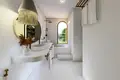 Villa mit 2 Schlafzimmern 200 m² Pecatu, Indonesien