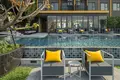 Kompleks mieszkalny High-rise residence with a swimming pool and lounge areas in a posh neighborhood of Bangkok, Thailand