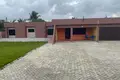 Dom 4 pokoi  Dzorwulu, Ghana