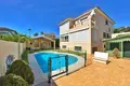 Haus 6 Schlafzimmer 324 m² Dos Hermanas, Spanien