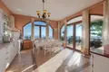 Villa mit 2 Schlafzimmern 300 m² Tivat, Montenegro