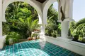 villa de 5 chambres 1 400 m² Karon, Thaïlande