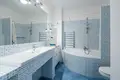 1 room apartment 39 m² in Warsaw, Poland