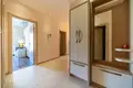 Wohnung 2 Schlafzimmer 70 m² in Becici, Montenegro