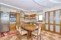 Cottage 438 m² Valiarjanava, Belarus