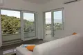 Dom 5 pokojów 230 m² Splitska, Chorwacja
