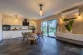 2 bedroom Villa 300 m² Stanisici, Montenegro