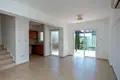 Mieszkanie 2 pokoi 85 m² Chloraka, Cypr