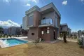 Dom 4 pokoi 160 m² Kusadasi, Turcja