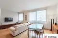 Mieszkanie 5 pokojów 106 m² Miasto Stołeczne Praga, Czechy