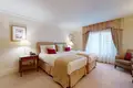 2 bedroom apartment 136 m² in London, United Kingdom