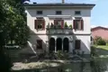 Villa 8 chambres 1 000 m² Milan, Italie
