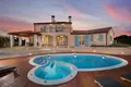 Maison 4 chambres 320 m² Bale, Croatie