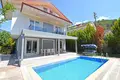 Maison 3 chambres 180 m² Ölüdeniz, Turquie