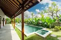Wohnung 4 Schlafzimmer 284 m² Abiansemal, Indonesien