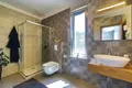 villa de 5 dormitorios 325 m² Grad Trogir, Croacia