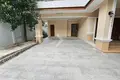 Villa de 4 habitaciones 360 m² en Sangkat Phsar Daeum Thkov, Camboya