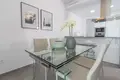 Mieszkanie 4 pokoi 175 m² Torrevieja, Hiszpania