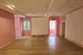 Büro 1 zimmer 110 m² in Tirana, Albanien