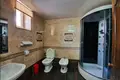 Casa 6 habitaciones 325 m² Korsuntsi, Ucrania