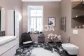 Mieszkanie 3 pokoi 136 m² Ryga, Łotwa