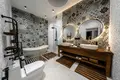 3 bedroom villa 240 m² Tua, Indonesia