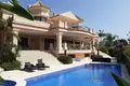 Haus 4 Schlafzimmer 1 005 m² Dos Hermanas, Spanien