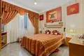 Haus 4 Schlafzimmer 236 m² Dos Hermanas, Spanien
