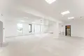 Propiedad comercial 14 habitaciones 1 040 m² en Minsk, Belarús