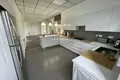 Dom 4 pokoi 240 m² w Nikozja, Cypr
