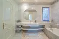 Haus 4 Schlafzimmer 640 m² Marbella, Spanien