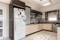 Mieszkanie 4 pokoi 165 m² Muratpasa, Turcja