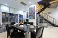 Villa de tres dormitorios 450 m² Karon, Tailandia