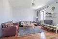 Квартира 2 комнаты 77 м² в Варшаве, Польша