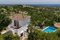 Haus 3 Schlafzimmer 254 m² Dos Hermanas, Spanien