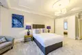 4 bedroom apartment 237 m² in London, United Kingdom