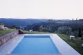 House 14 bedrooms 1 860 m² La Scala, Italy