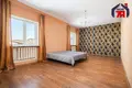 Ferienhaus 551 m² Barauljany, Belarus